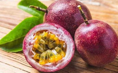 3 loại quả ở Việt Nam mọc dại đầy đường, sang nước ngoài thành của ngon vật lạ bán trong siêu thị gần 1 triệu đồng/kg
