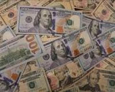 Giá USD hôm nay 28.10.2025: Ngân hàng giảm chiều bán ra, ngược với euro và bảng Anh