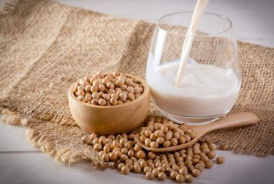 6 tác dụng của sữa đậu nành và một số lưu ý về sức khỏe