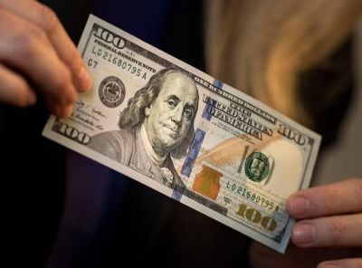 Gi&aacute; USD h&ocirc;m nay 12.8.2026: Giảm mạnh trong ng&acirc;n h&agrave;ng