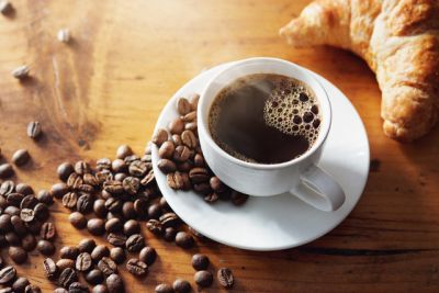 Người uống cà phê có tuổi thọ cao hơn những người không uống