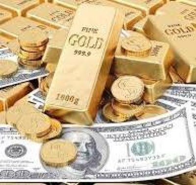 Giá USD trong nước tăng lên, trong khi thế giới giảm mạnh sau khi đạt mức cao kỷ lục.