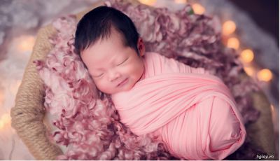 Có nên quấn chũn cho trẻ sơ sinh khi ngủ? Lưu ý gì khi quấn khăn cho trẻ