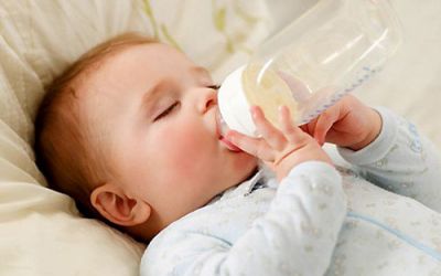 Sữa công thức để được bao lâu? Hướng dẫn mẹ cách bảo quản sữa công thức