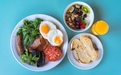 Bữa sáng đặc biệt quan trọng với sức khỏe, dù đói bụng đến mấy cũng đừng chạm vào 2 loại thực phẩm này: Ăn thế tự hại thân!