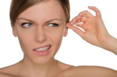 B&aacute;c sĩ: Đừng lấy r&aacute;y tai mỗi ng&agrave;y v&igrave; l&yacute; do n&agrave;y